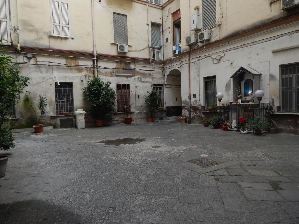 Domus Passpartenope, Napoli Bagian luar foto
